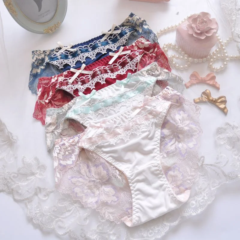 4pcs-Kawaii Flower White Kiss Me Panty